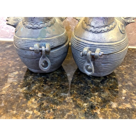 Vintage Cast Iron/Metal Peacock Hinged Boxes (2) - EUC - Very Nice Patina Look - Picture 7 of 12